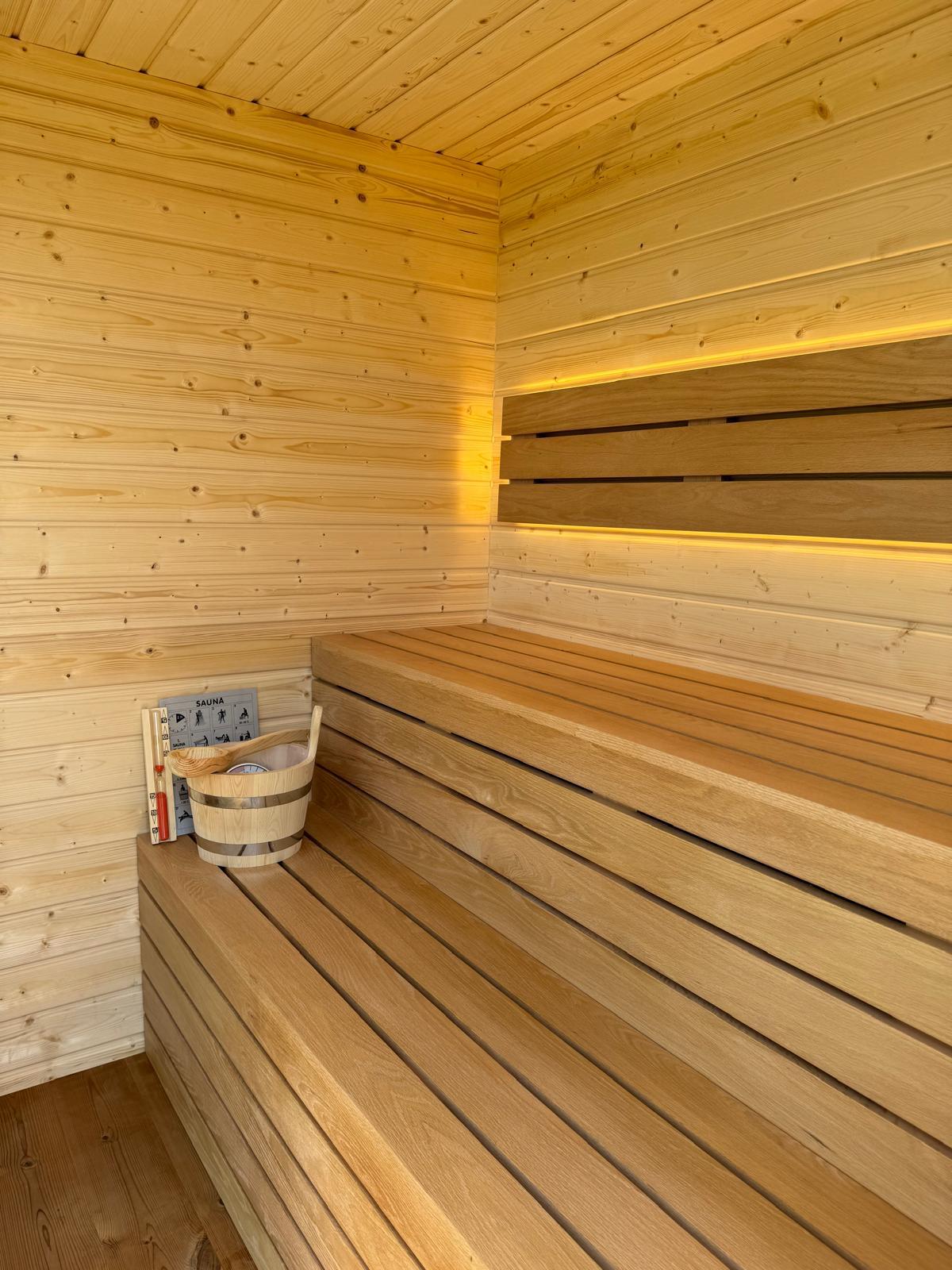 Sauna finlandais sur mesure — Éclairage LED intégré